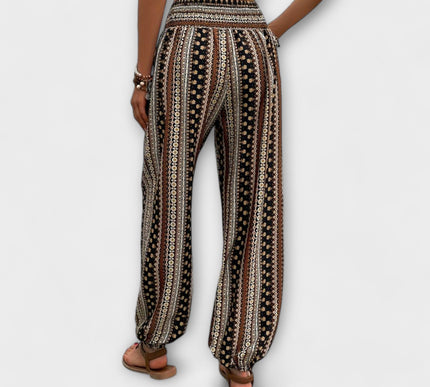 Scarlett - Pants with Ethnic Graphic - Novela New York
