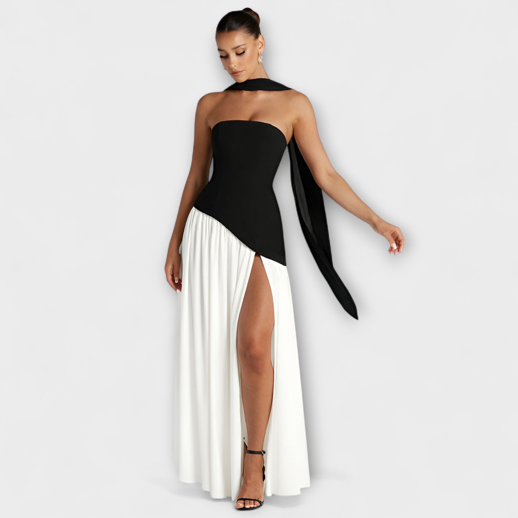 Emilia | Elegant Maxi Dress - Novela New York