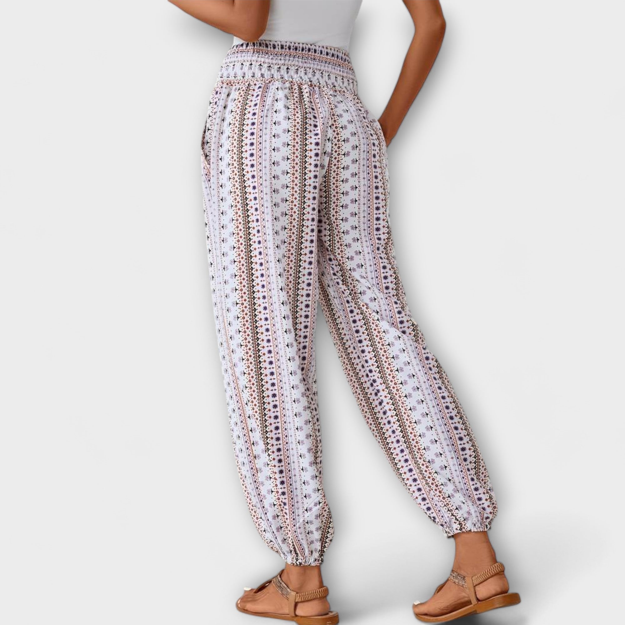 Scarlett - Pants with Ethnic Graphic - Novela New York