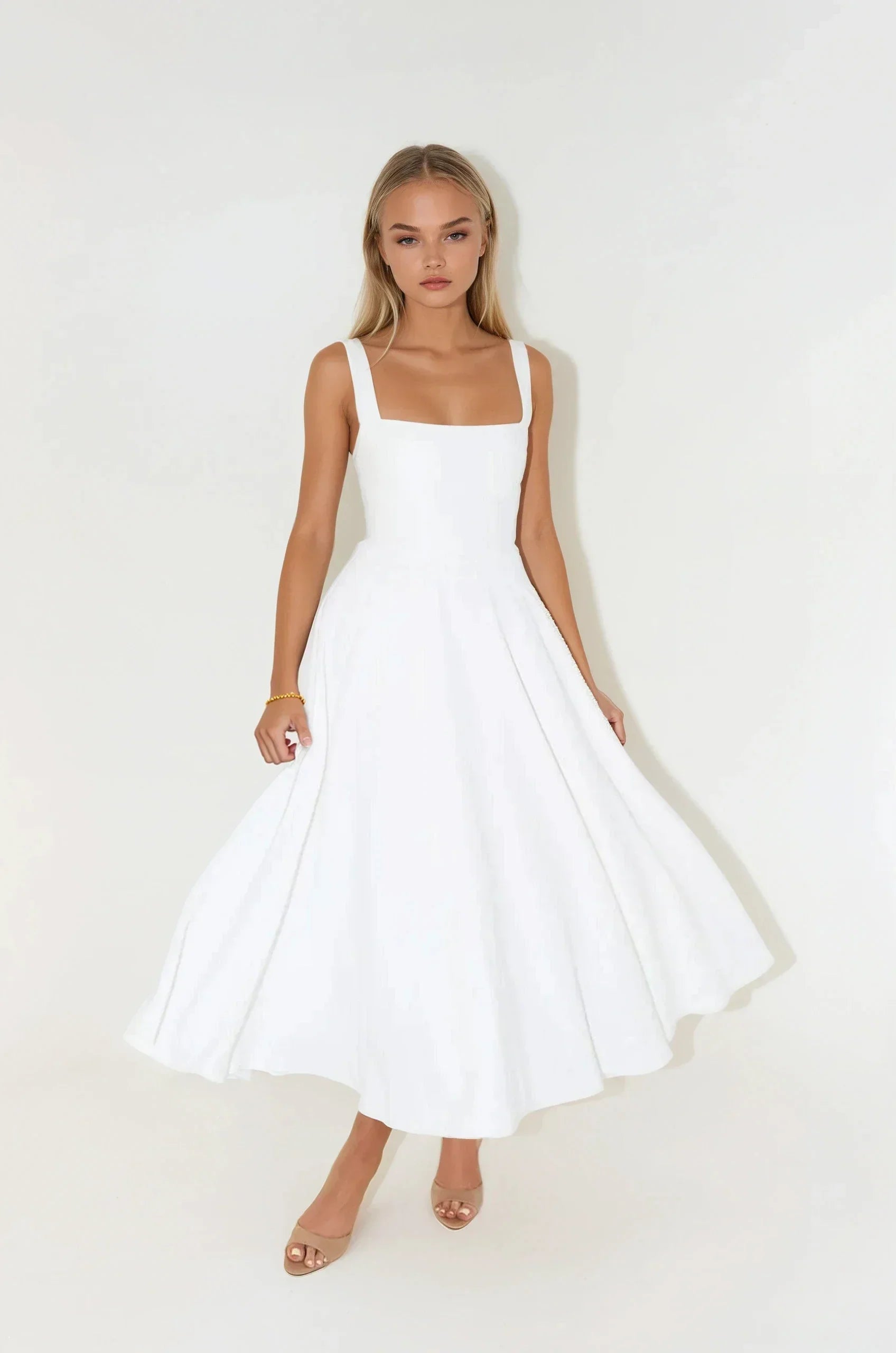 Lilou | Pure Dress & Natural Elegance - Novela New York