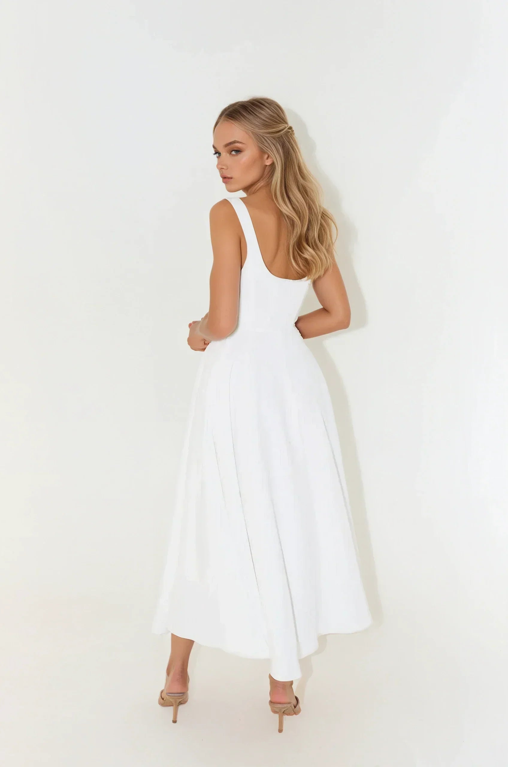 Lilou | Pure Dress & Natural Elegance - Novela New York