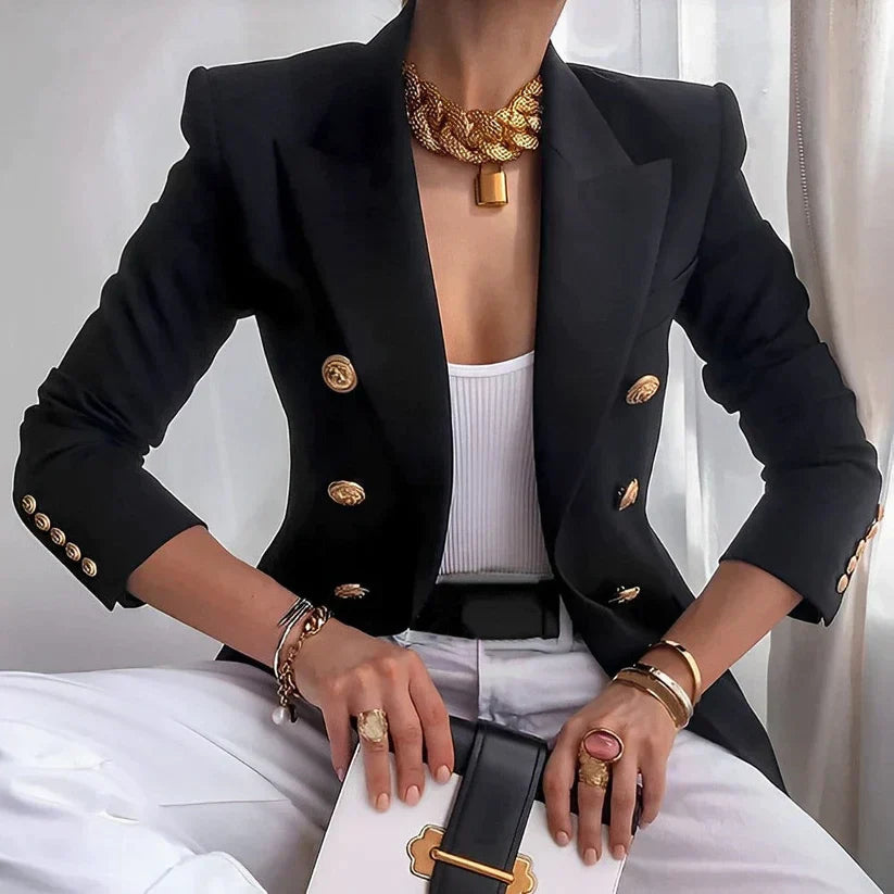 Asha | Elegant Buttoned Coat - Novela New York