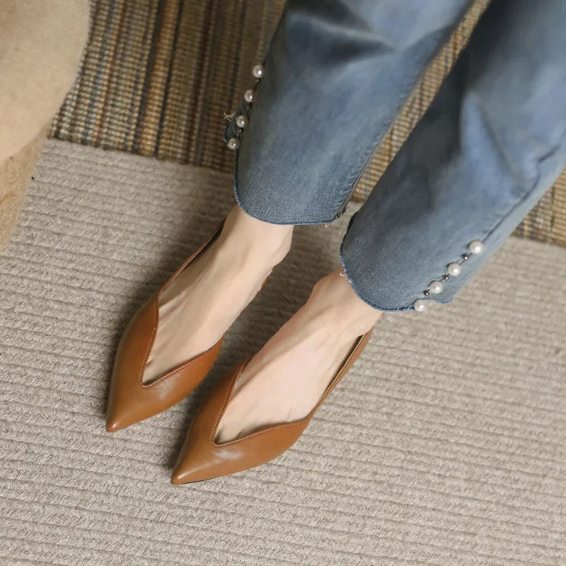 Milara - Pointed Leather Flats - Novela New York