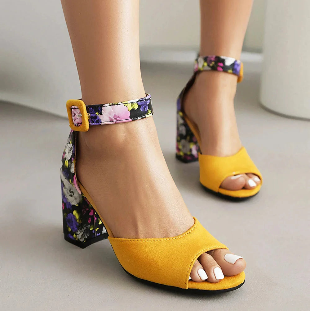 Fioretta - Square Heel Sandals - Novela New York