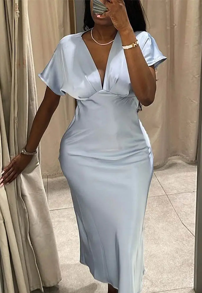 Lina | Elegant V-Neck Satin Dress - Novela New York
