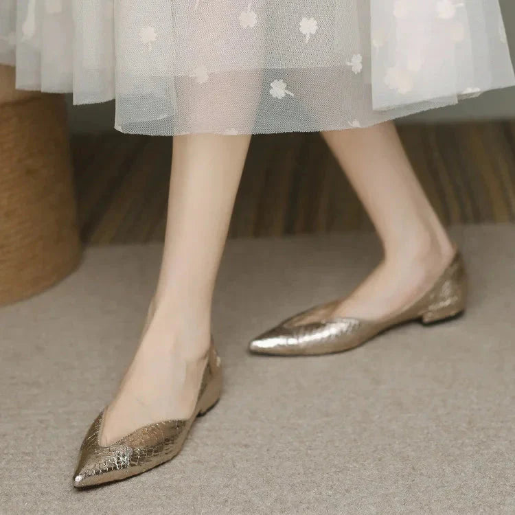 Milara - Pointed Leather Flats - Novela New York