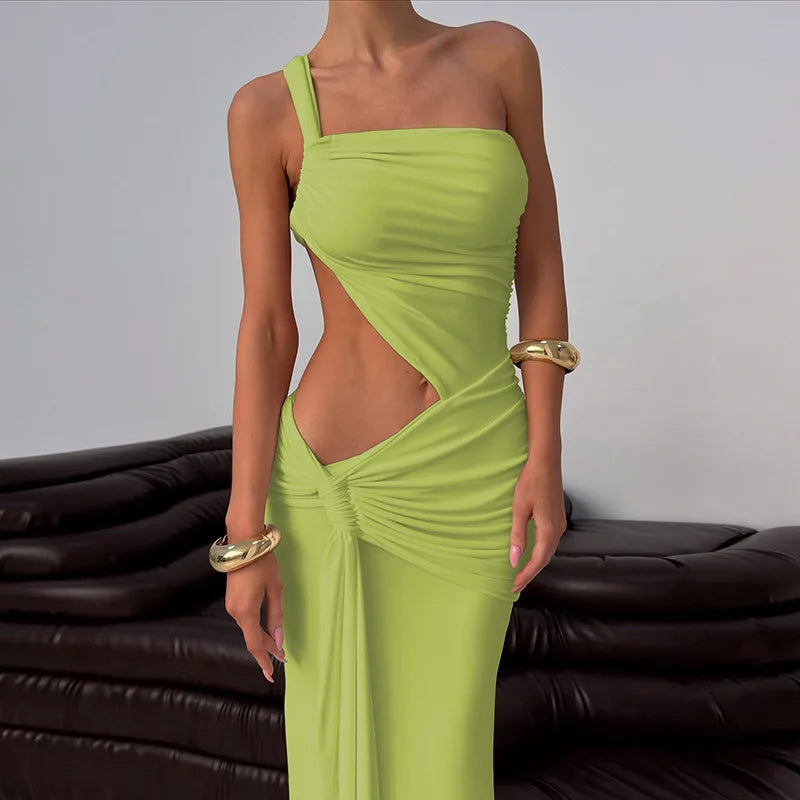 Zelina | Bold Dress & Magnetic Appeal - Novela New York
