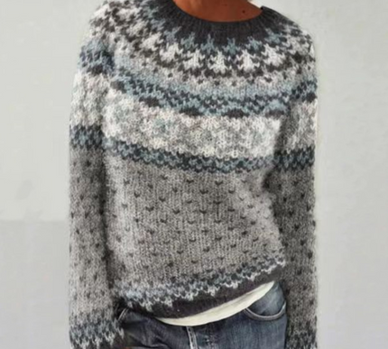 Silvia | Classic Retro Sweater - Novela New York