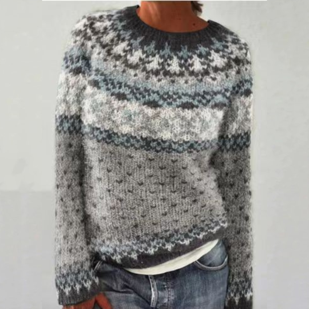 Silvia | Classic Retro Sweater - Novela New York