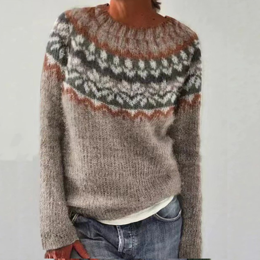 Chloe | Cozy Retro Sweater - Novela New York