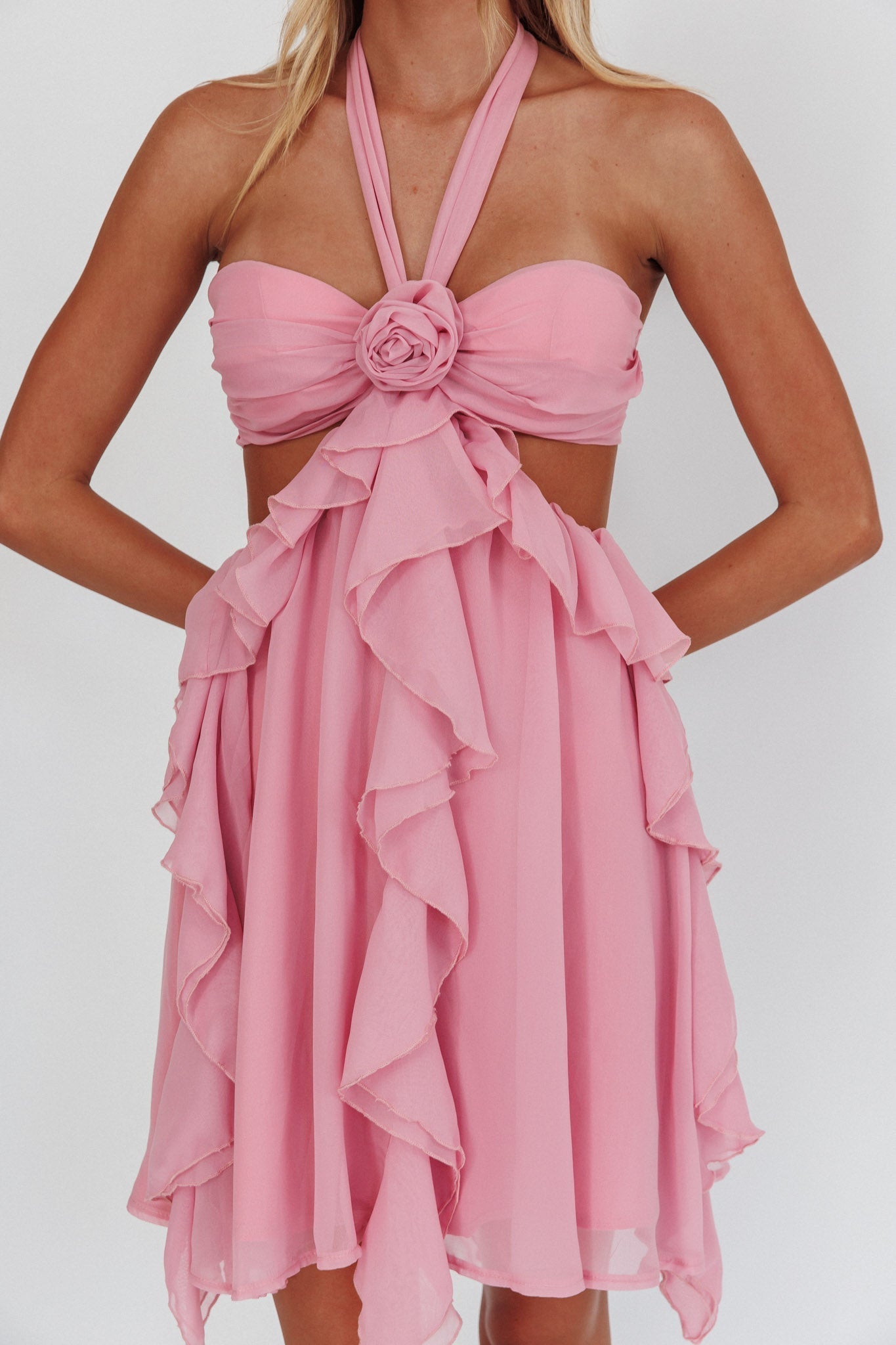 Maddie | Flared Dress & Heartfelt Charm - Novela New York