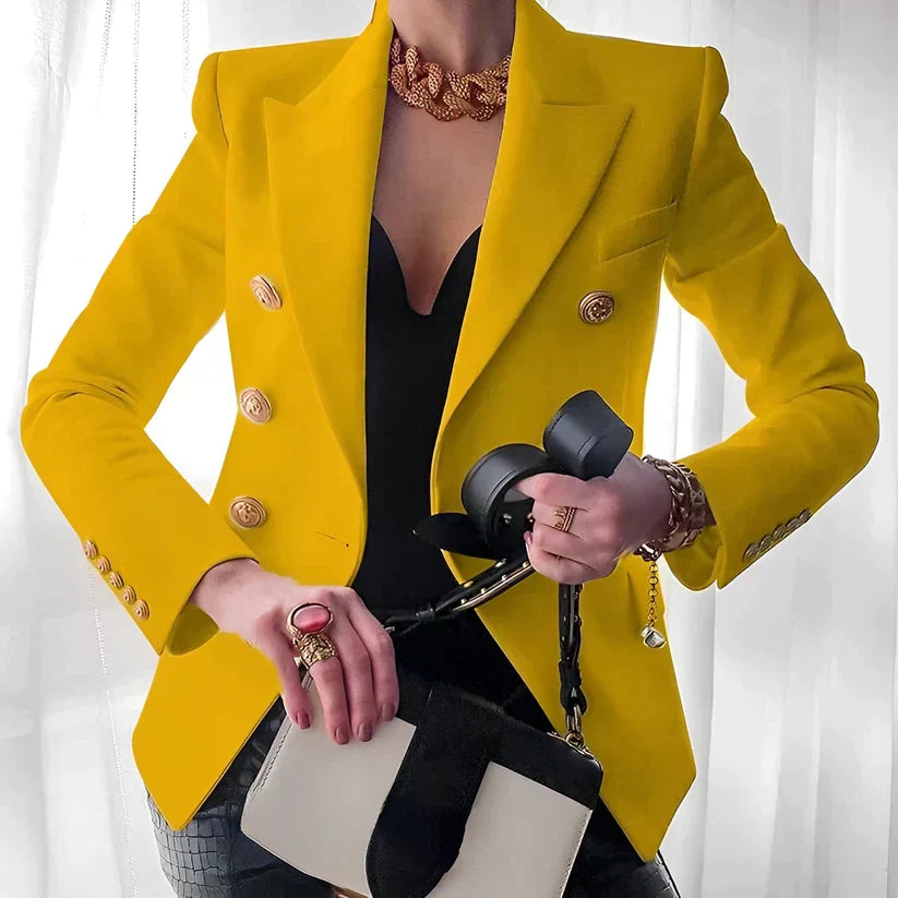 Asha | Elegant Buttoned Coat - Novela New York