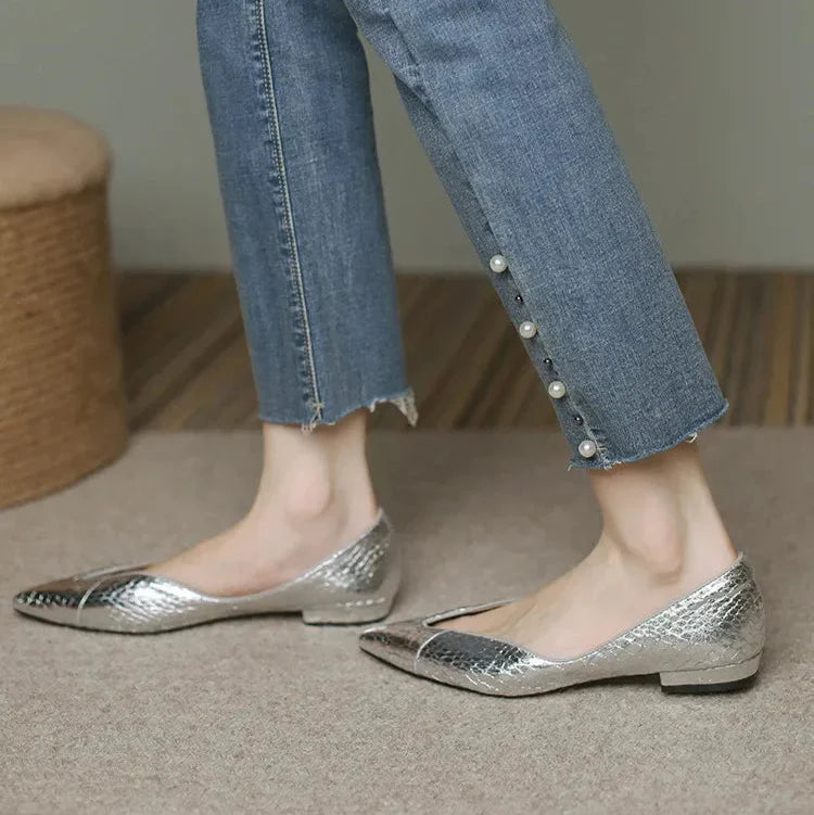 Milara - Pointed Leather Flats - Novela New York