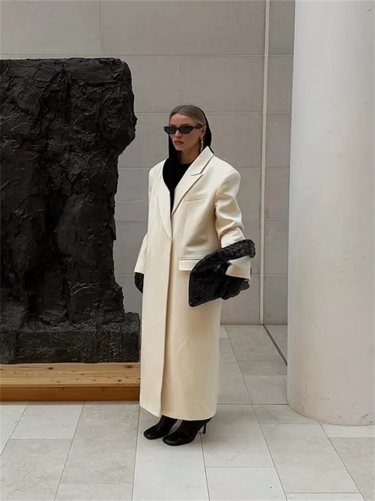 Women’s Long Overcoat with Lapel - Novela New York