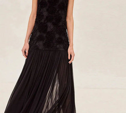 Liora | Black Dress & Floral Grace - Novela New York