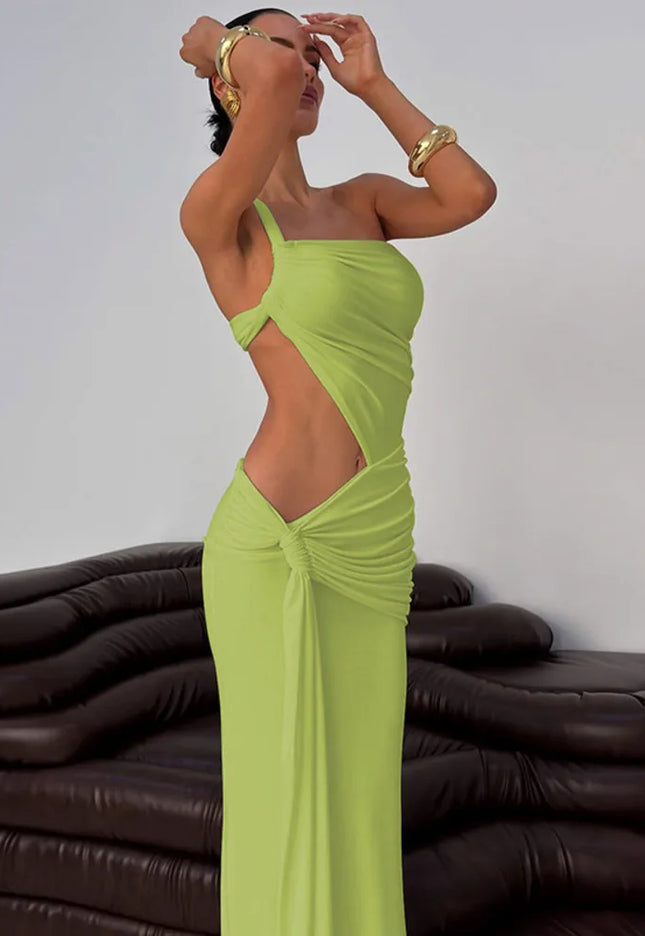 Zelina | Bold Dress & Magnetic Appeal - Novela New York