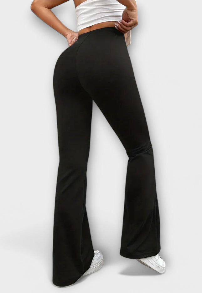 Serena - Relaxed Pants with Flared Leg - Novela New York