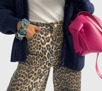 Chandra - Vintage Jeans with Leopard Print - Novela New York