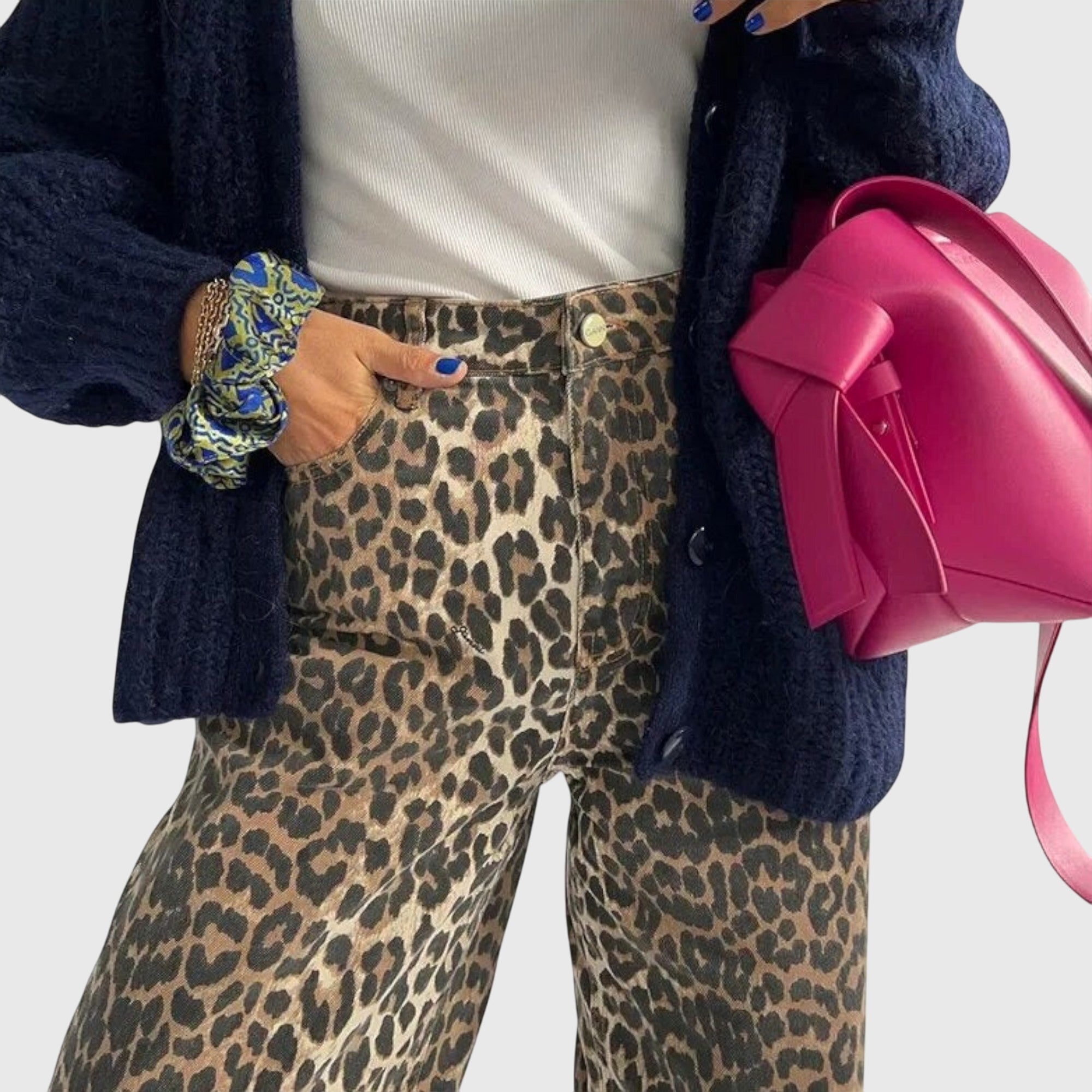 Chandra - Vintage Jeans with Leopard Print - Novela New York