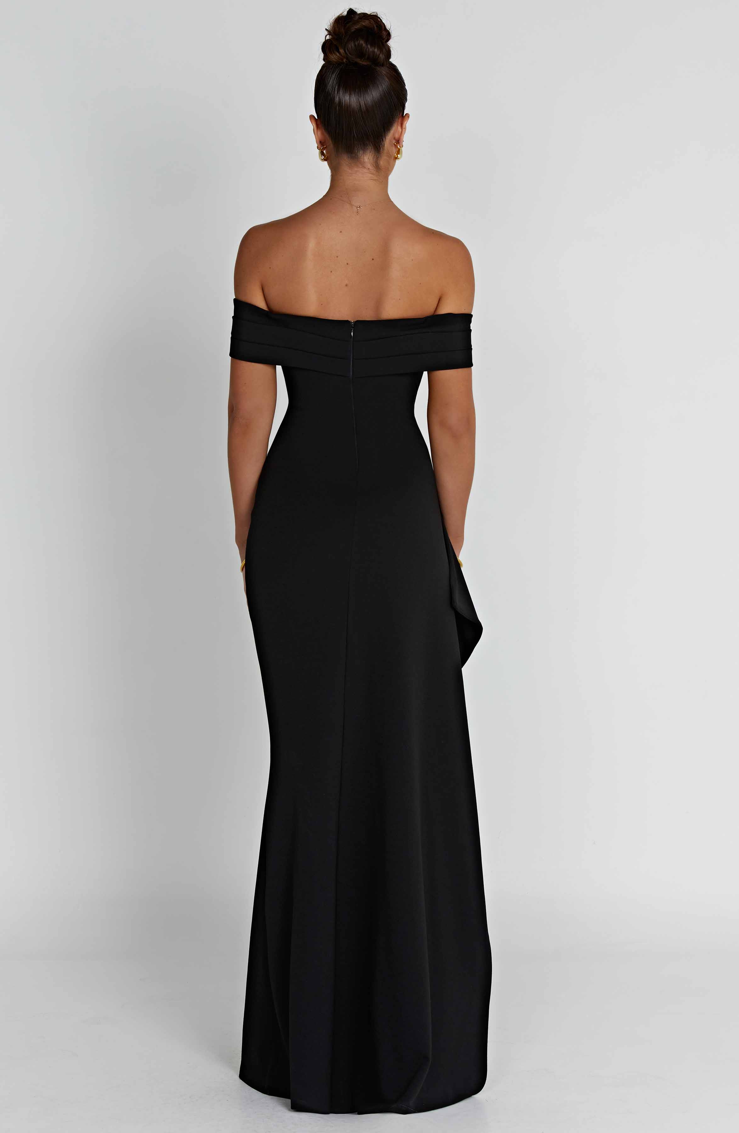 Joyce | Chic & Flattering Maxi Dress - Novela New York