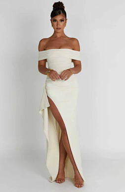 Joyce | Chic & Flattering Maxi Dress - Novela New York