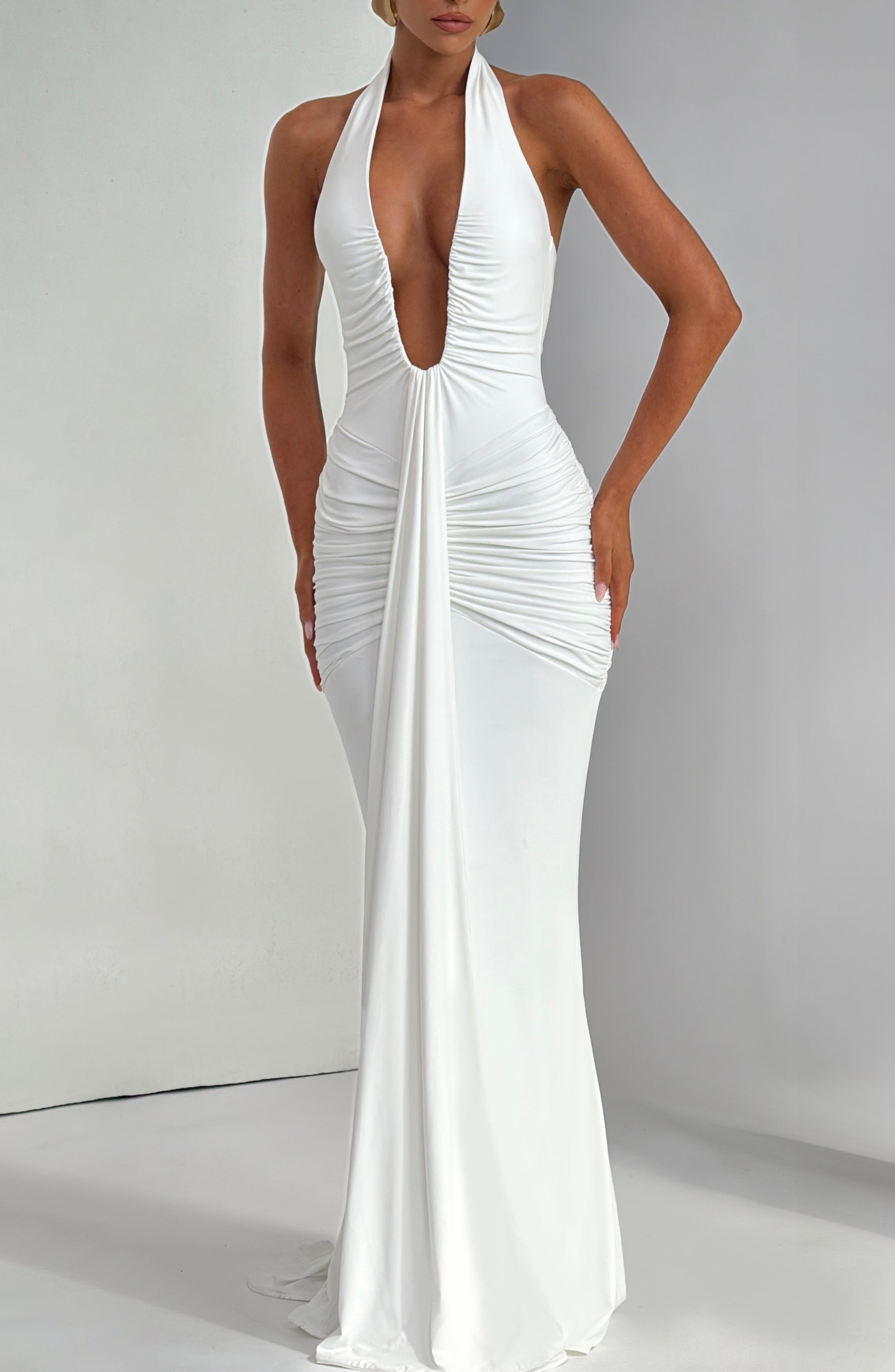 Rosetta | Mermaid Dress & Bold Décolleté - Novela New York